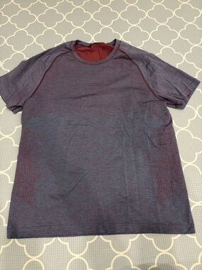lululemon athletica Men's Maroon and Navy Short Sleeve Crew